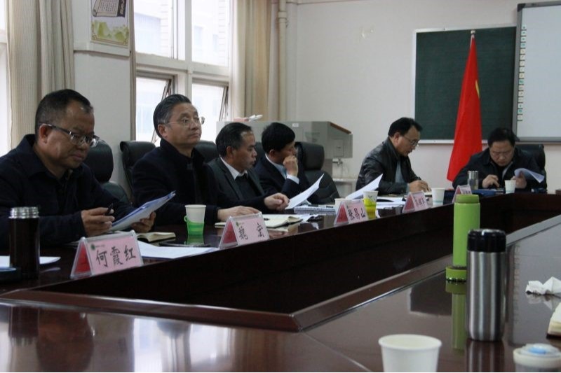 校领导到马克思主义学院召开现场办公会