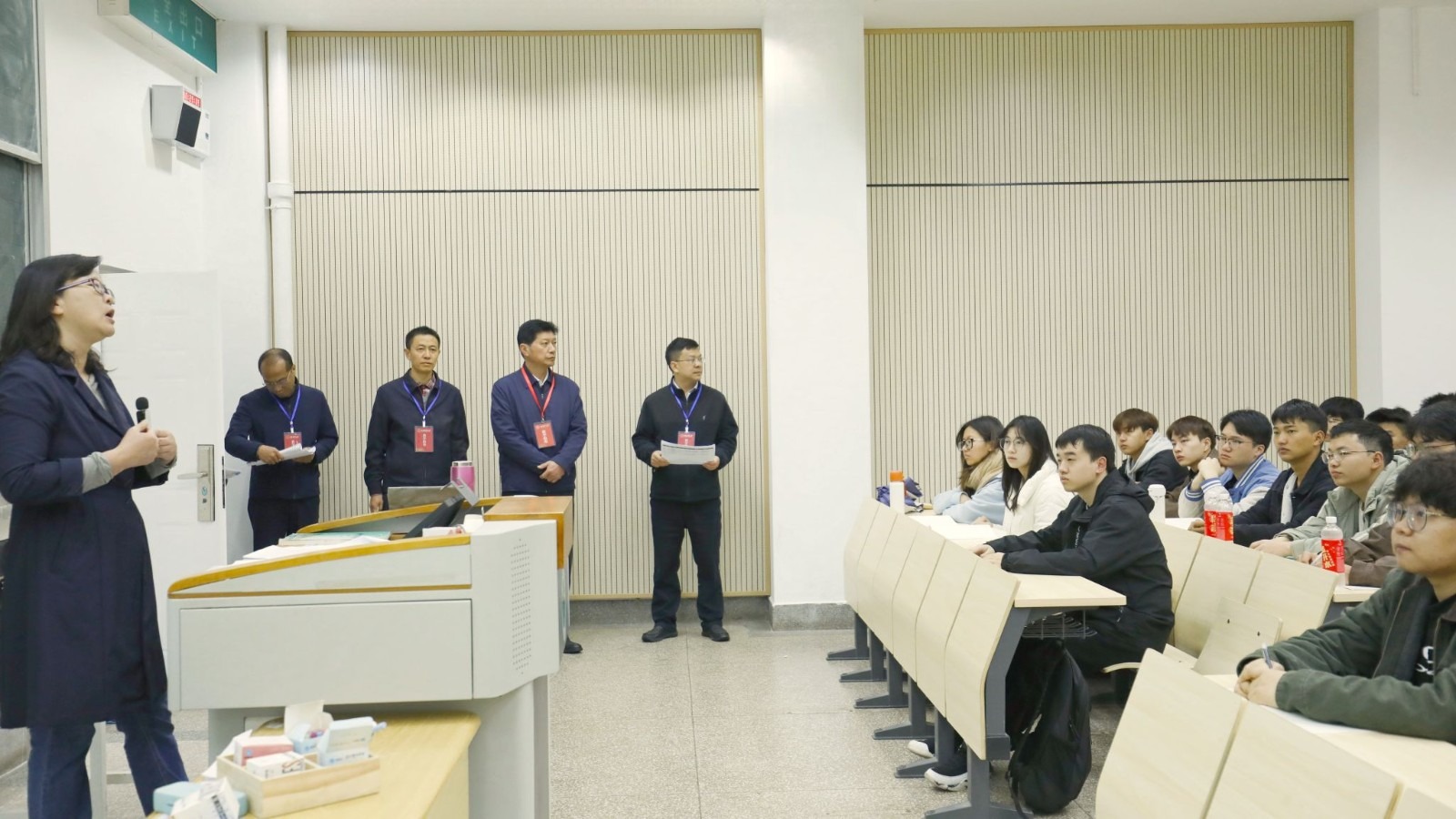 学校开展新学期教学秩序专项检查