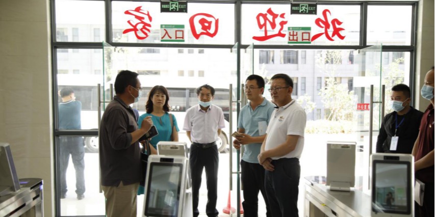 省政府教育督导委员会疫情防控专题调研组到访我校